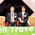 八木様（左）、当社 山田（右）授賞式にて